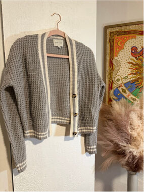 Preowned, Pink Rose waffle knit cardigan, grey/white button-up sweater,Large